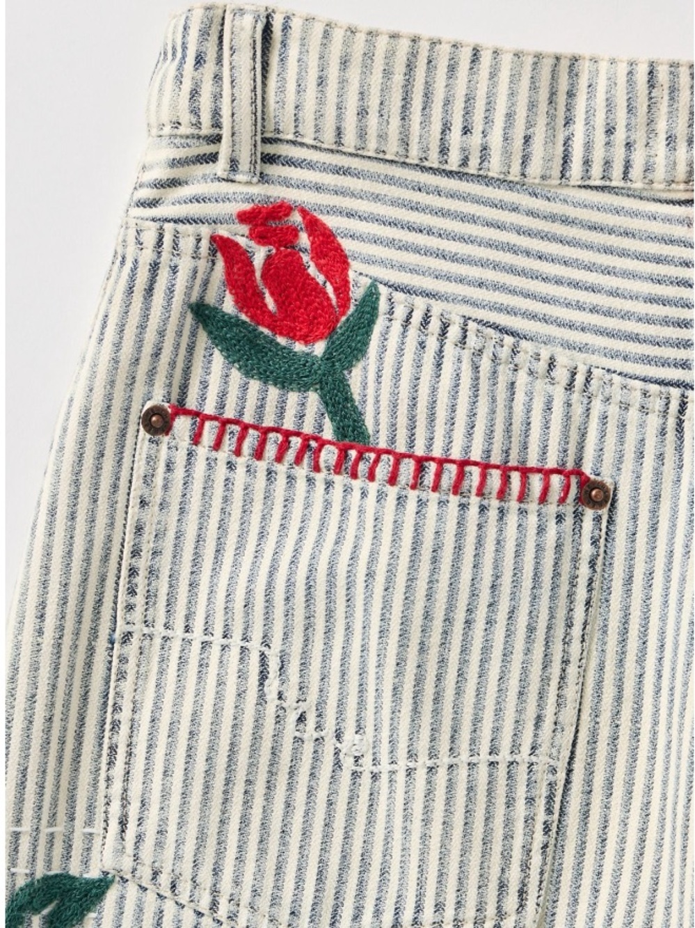 We The Free Lost and Found Boyfriend Jeans- Size 32- NWT - Picture 4 of 12